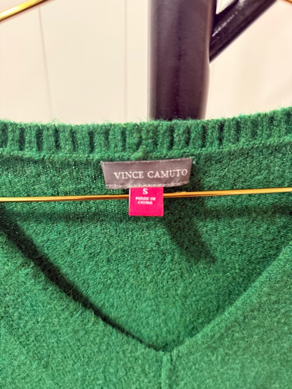 Vince Camuto Emerald Green V-Neck Sweater - Picture 2 of 3